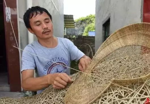 胡廷贤:“心灵手巧”出绝活2.jpg